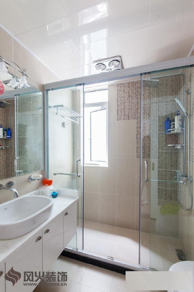 南昌市上门修理淋浴房玻璃门偏移下沉推不动等故障