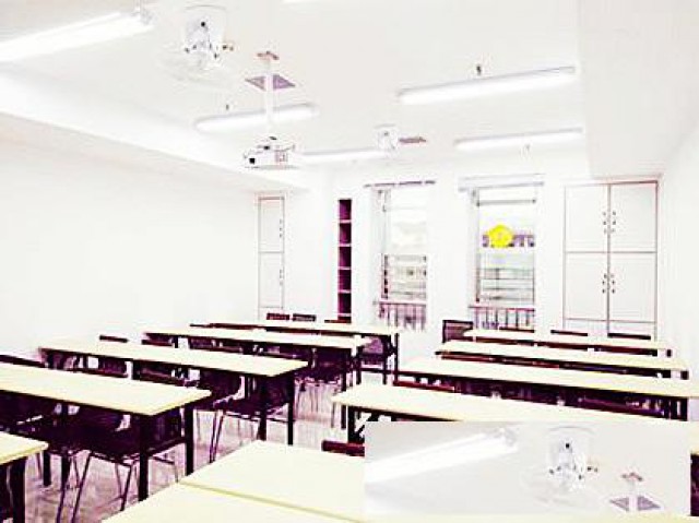 托福资深老师讲课济南雅思培训学校开课了