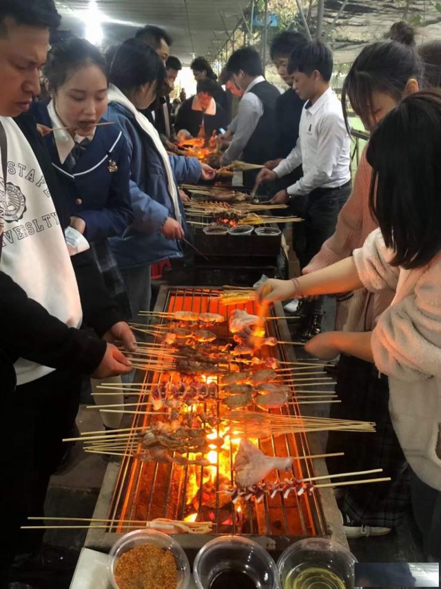 深圳坪山周末团建可以烧烤野炊的农家乐