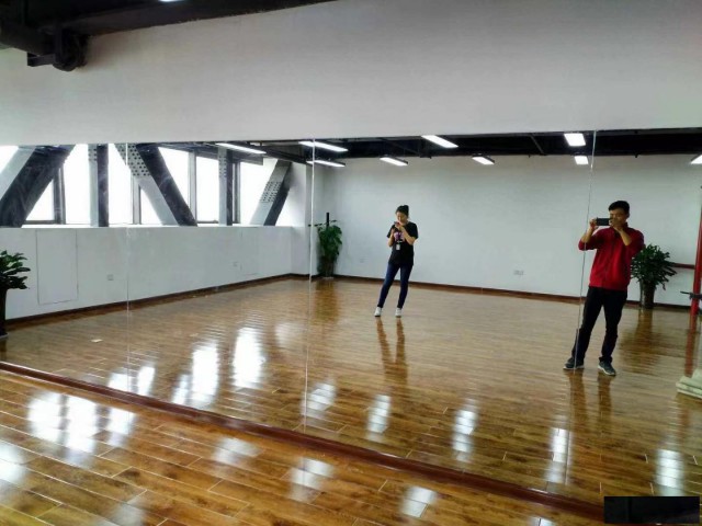 西安各种玻璃镜安装，定做