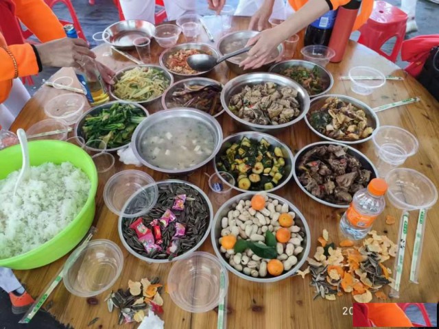 深圳坪山野外烧烤野炊公司团建一日游