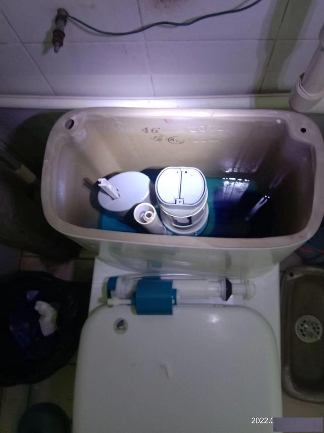 唐山上门修马桶水箱电话号码