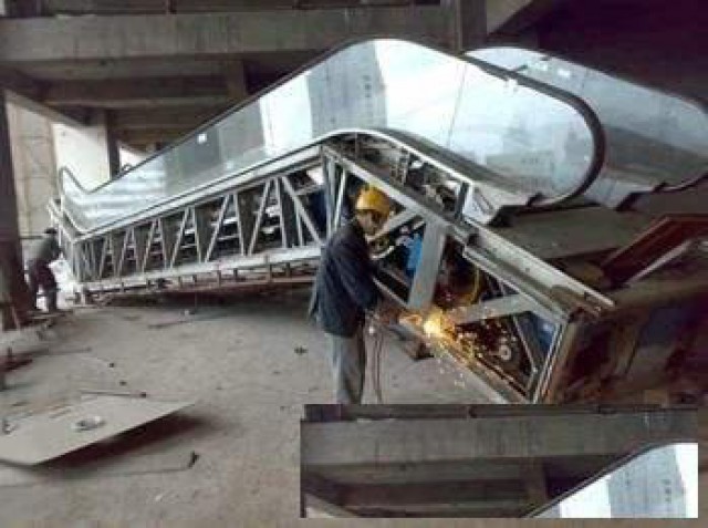 无锡商场超市废旧自动扶梯拆除回收苏州废旧货梯回收