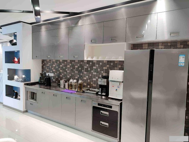 即租即用型办公室适合2至5人产权资料齐全可做出口退税