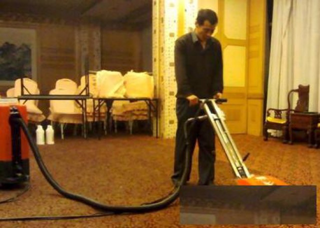 四川省专业地毯清洗服务公司