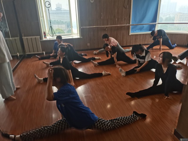 西安雁塔艺联艺术培训中心