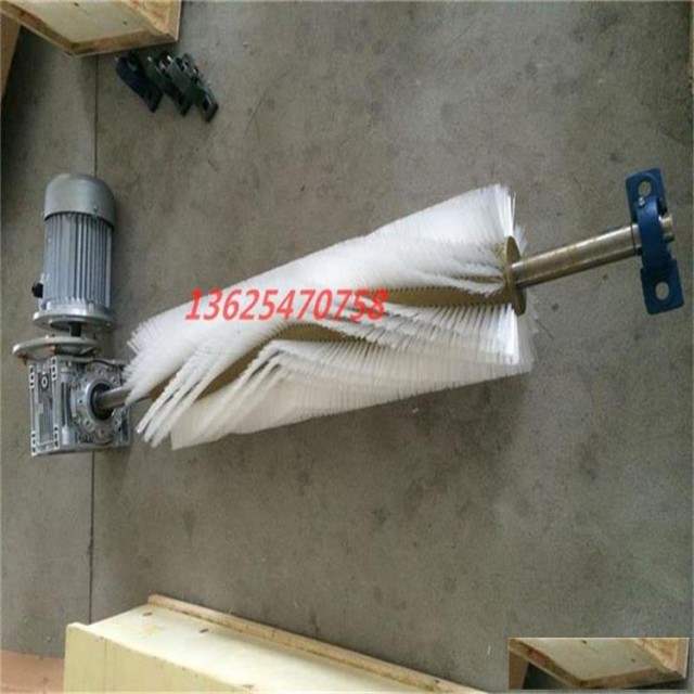 无动力滚刷清扫器电动滚刷清扫器不伤皮带延长寿命