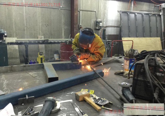 香港雇主直招门窗安装工月薪25000