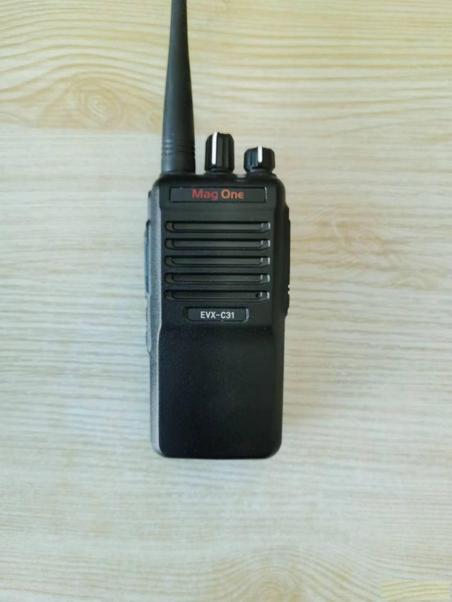 供应河北摩托罗拉C31数字对讲机5公里对讲机