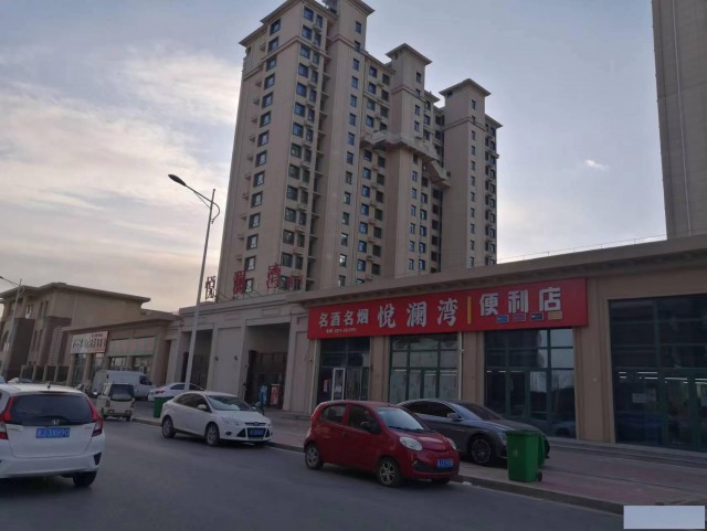 特佳铺编号2294新华区悦澜湾门口超市二楼出租