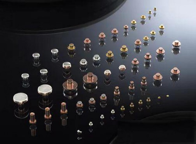 温控器双复合银触点冲铆一体焊接触头的重要性