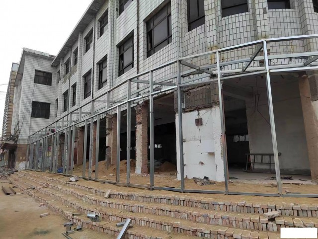 特佳铺编号234老盐百附近光荣路第一百货商场出租