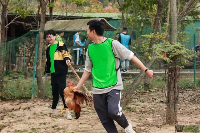 比起别的更喜欢我们自己基地的悠闲武汉亲子拓展活动，一起来看看