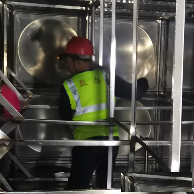 东莞洗水池公司，大型泳池清洗，水箱清洁消毒