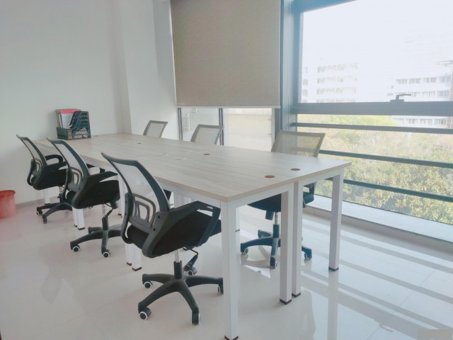 每月888,房租水电物管全包小面积办公室