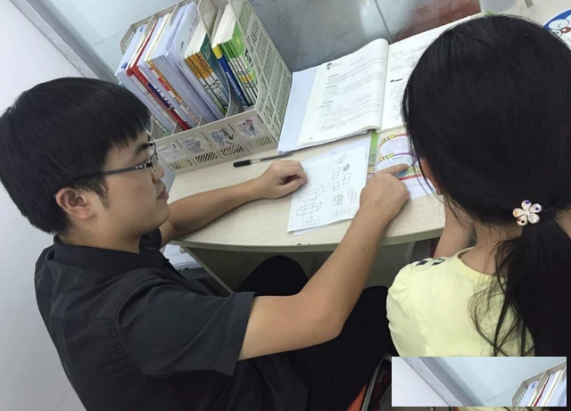 张老师长沙县初中物理家教上门一对一