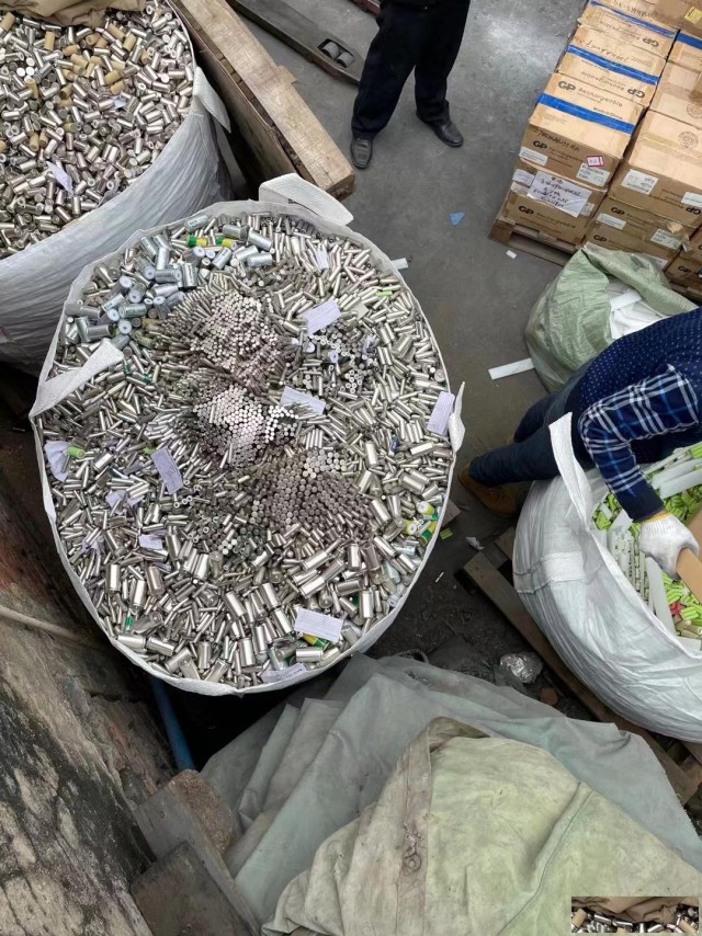 采购钴酸锂粉v锂粉v镍钴锂粉v三元粉v锰酸锂粉v电池极片