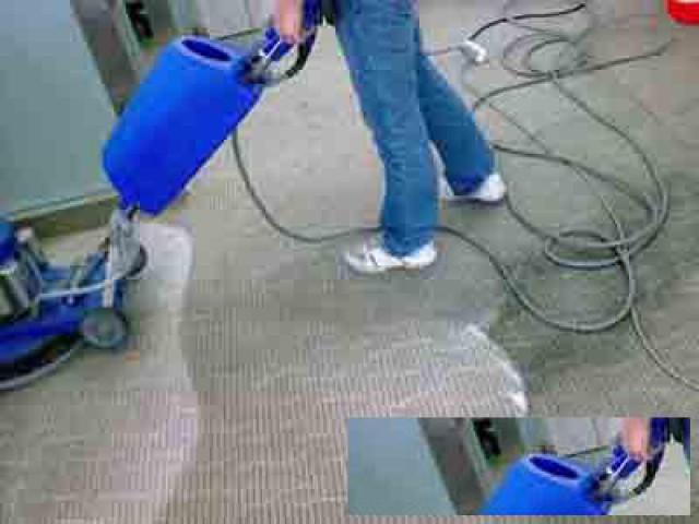 广州天河区专业地毯清洗，地毯护理消毒，地毡除污渍