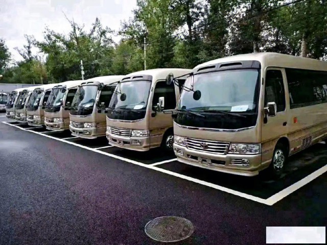 丰田考斯特商务租车，商务车领域的mpv代表