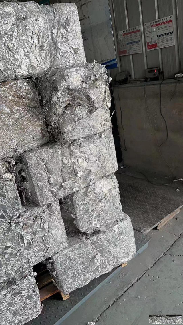 采购钴酸锂粉v锂粉v镍钴锂粉v三元粉v锰酸锂粉v电池极片