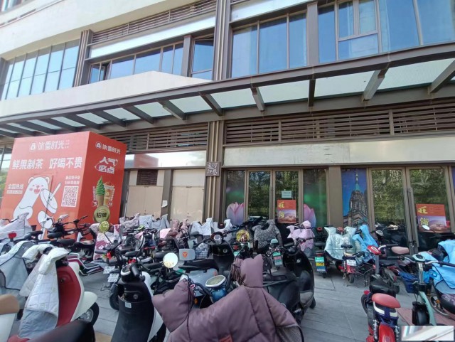 特佳铺编号23165运河区吾悦步行街外侧临街门市出租