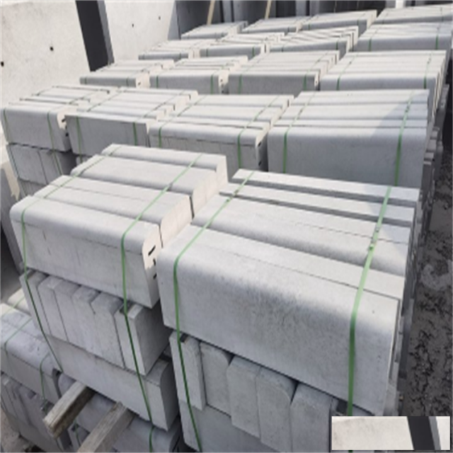 供应公路两侧混凝土路沿石铁锐建材支持定制尺寸