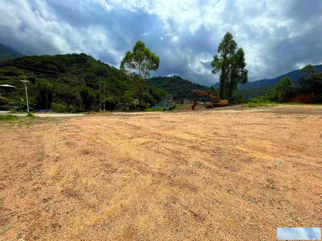 从化区良口旅游区附近5亩平地及停车场整体转让