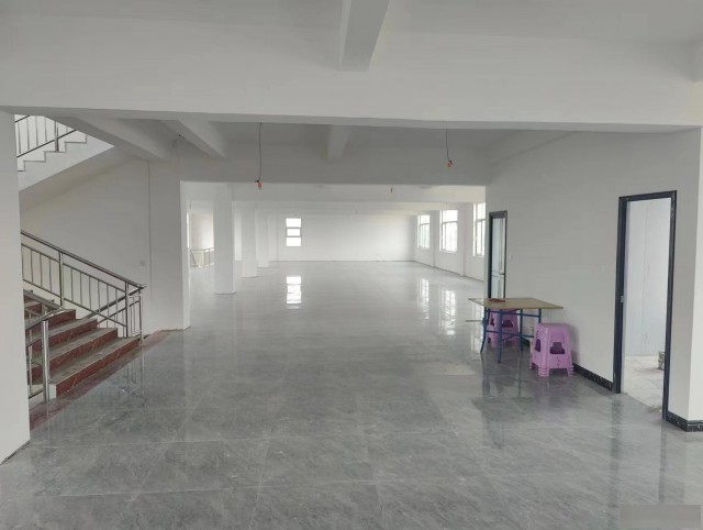 特佳铺编号238沧县104国道边上门市楼出租