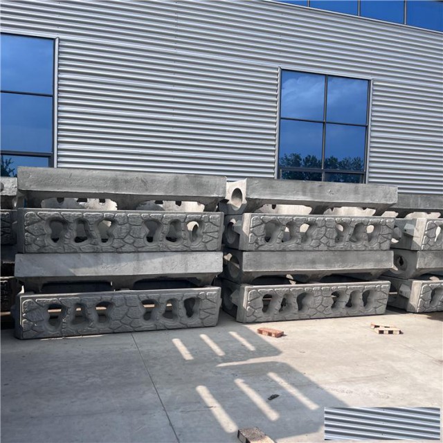 供应阶梯式生态挡土墙c40混凝土耐冲击保护河道环境