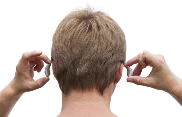 配了助听器舍不得戴，用到的时候再戴可以吗？