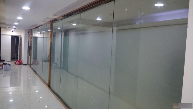 海淀区安装办公室玻璃隔断墙更换钢化玻璃门隔断门