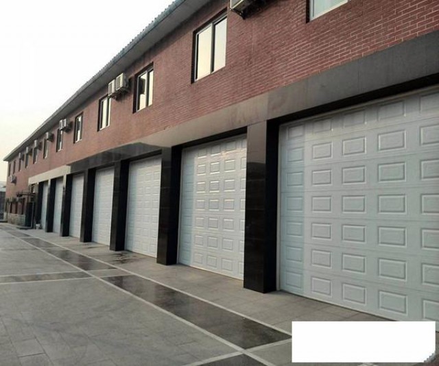 车库卷帘门一平米多少钱