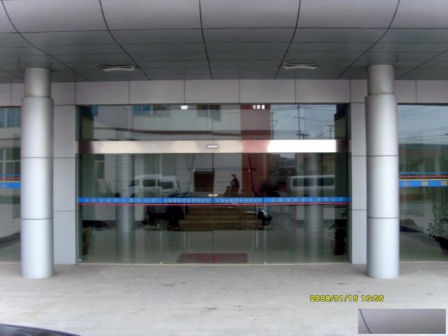 大兴区安装电动玻璃门维修电动门电机换配件