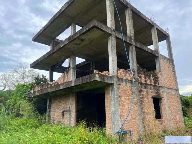 从化区城郊附近200平方土地360平方楼房整体转让