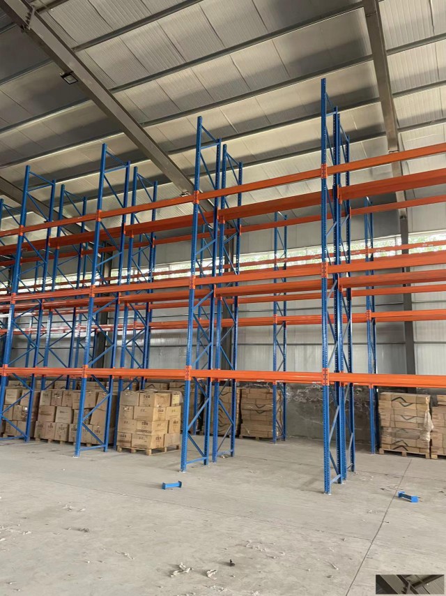 求购二手物流货架二手仓储货架回收拆除