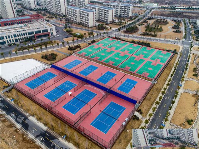 硅PU球场如何翻新