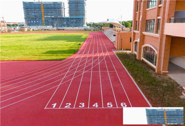 低温环境下怎样维护塑胶跑道