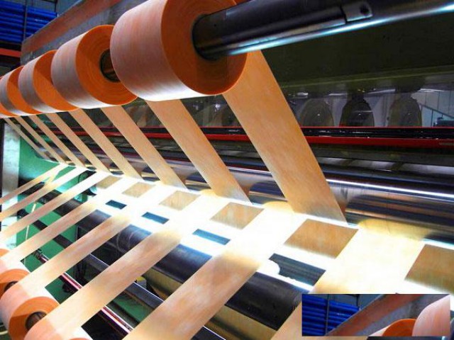 德力实塑料薄膜分切复卷机