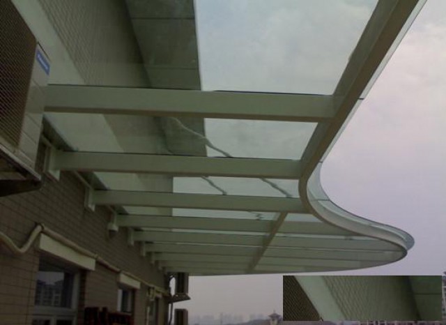 北京东城安装加大钢化玻璃换玻璃幕墙玻璃雨棚