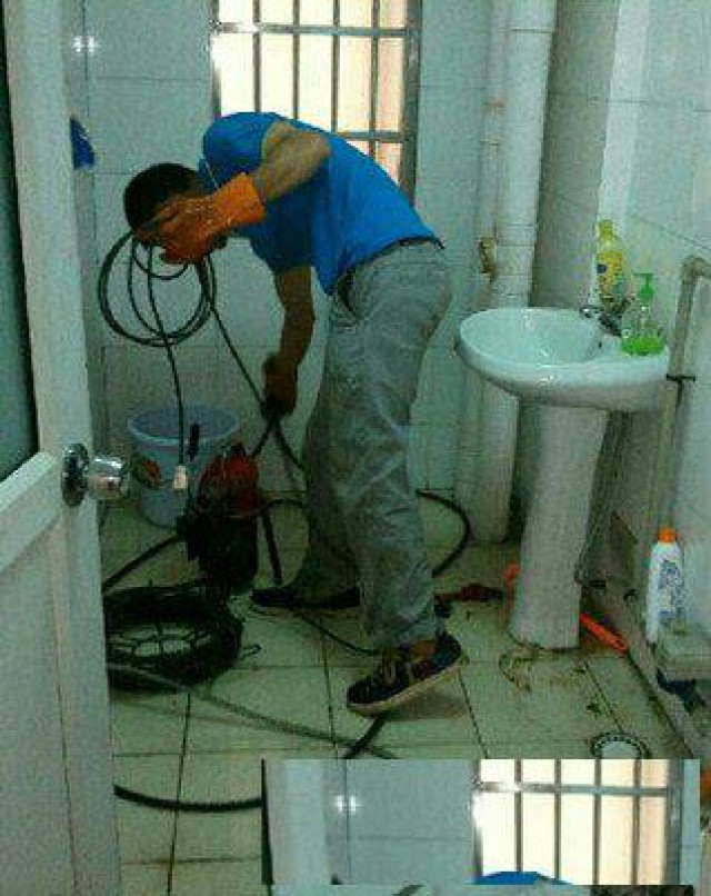 普陀区桃浦新村专业机器疏通下水道市政管道清淤