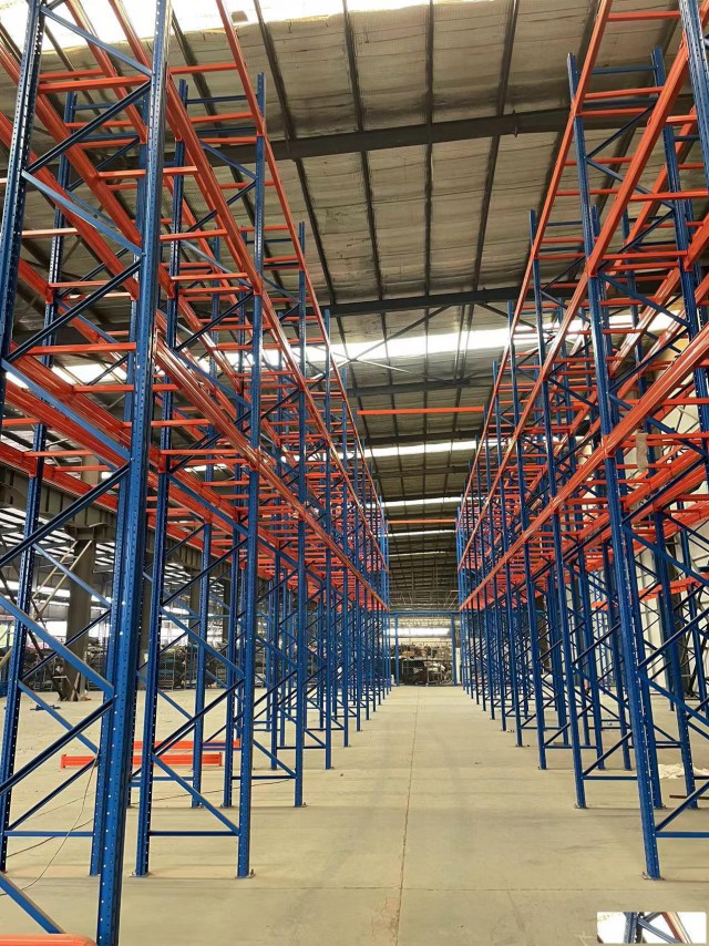 回收物流高位重型货架二手货架回收拆除