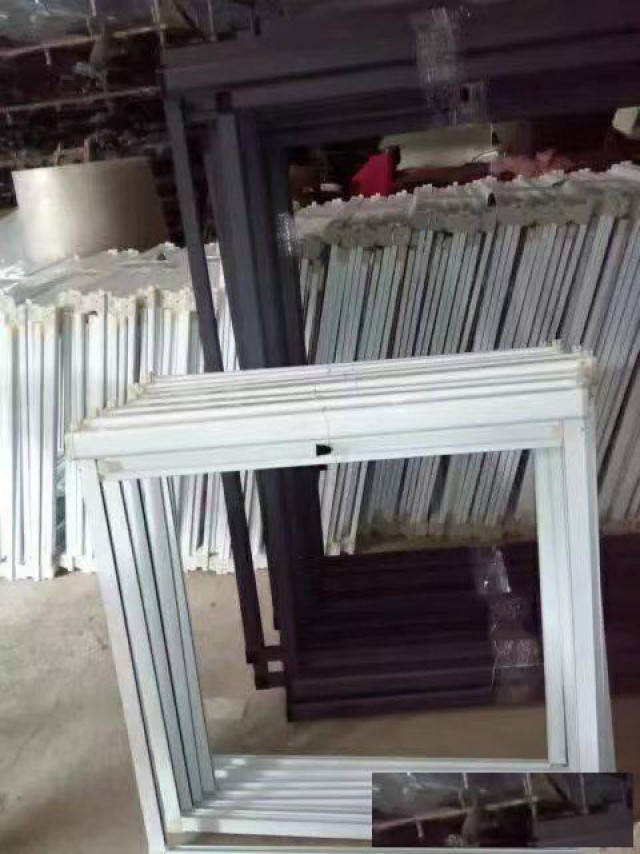 山东隐形纱窗防蚊纱窗工程纱窗厂家直销