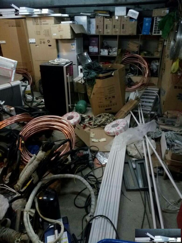 年底收购电器库房设备旧服务器公司物质