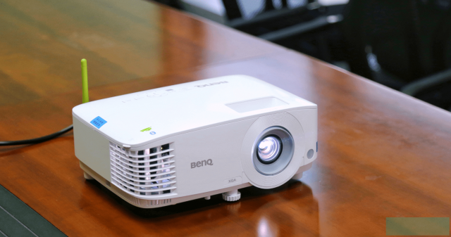 上海专业回收投影机，高价回收品牌投影仪