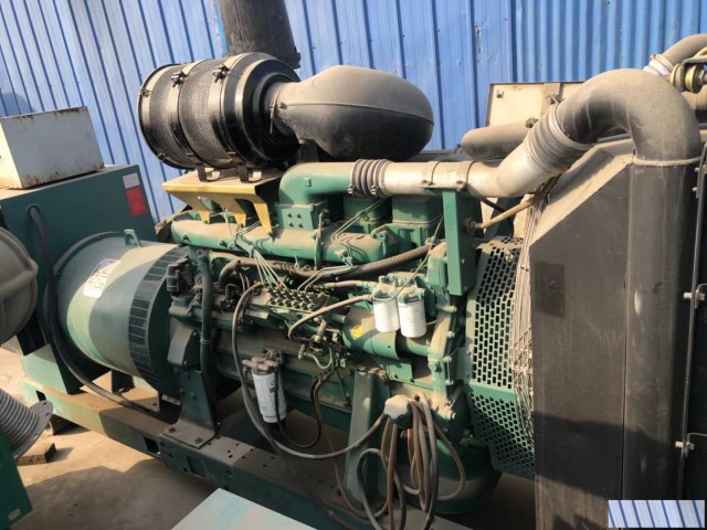 回收木工设备搅拌站设备发电机一个电话自己拆除收购