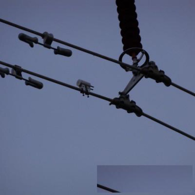 耐张线夹温度智能监测系统是一种有效的解决方案