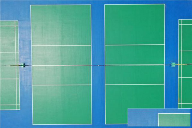 硅PU球场出现起泡现象的原因