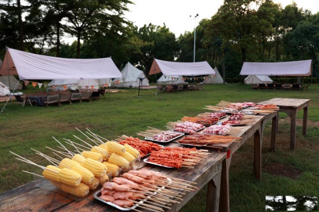 无锡公司团队烧烤：凝聚力量，共创美好未来