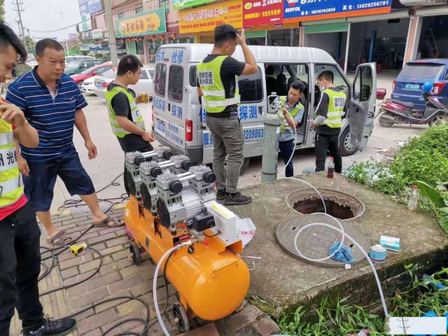 专业使用气体探测埋地管道损坏漏水和不保压