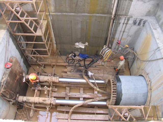 临沧市专业顶管置换管道非开挖修复管道检测管道清淤抽淤泥